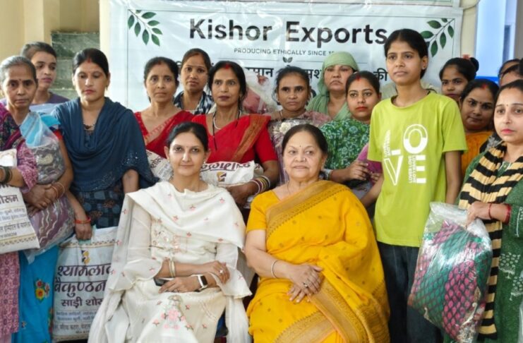 किशोर शक्ति फाउंडेशन द्वारा 3000 से अधिक महिलाओं को साड़ियाँ, ड्रेस, सूट एवं ब्राइडल लहंगे वितरित किए