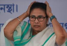 तृणमूल कांग्रेस के विधायक ऋतब्रत बनर्जी ने काट दिए ममता के राजनीतिक पैर