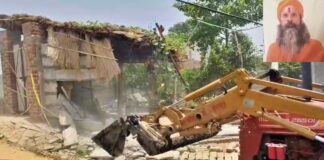 उन्नाव में संत की हत्या करने वाले मुस्लिम हत्यारों के घर चला बुलडोजर, 8 आरोपी गिरफ्तार किए गए