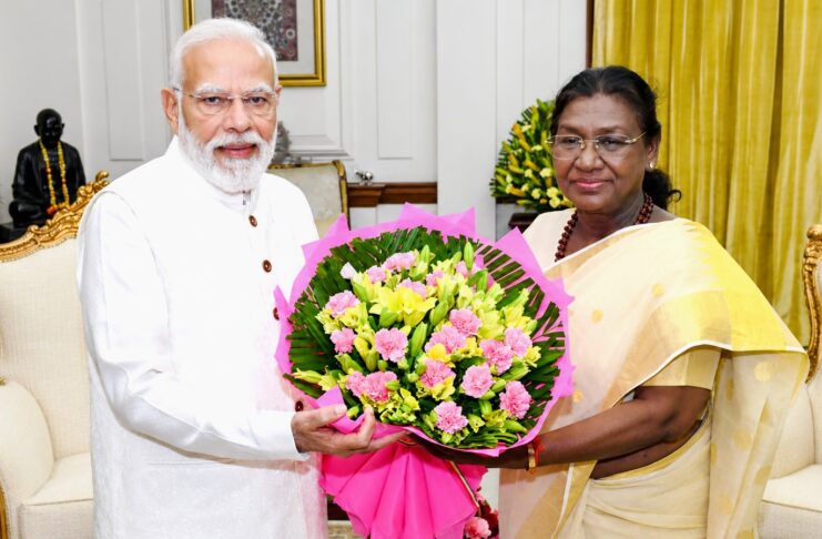 राष्ट्रपति द्रौपदी मुर्मु को जन्मदिन पर प्रधानमंत्री नरेंद्र मोदी समेत कई वरिष्ठ नेताओं ने राष्ट्रपति मुर्मु को शुभकामनाएं दी