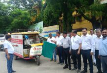 फिरोजाबाद में डायरिया के प्रति जन जागरूकता के लिए सीएमओ ने हरी झंडी दिखाकर प्रचार वाहन रवाना किया
