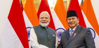 मोदी की इंडोनेशिया यात्रा के दौरान इंडोनेशिया ने भारत में विकसित ब्रह्मोस सुपरसोनिक क्रूज मिसाइल, एयर-टू-एयर मिसाइल ‘अस्त्र’ खरीदने पर किये करार