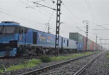 कॉनकोर के जीसीटी टर्मिनल तक पहली डबल-स्टैक लॉन्ग-हॉल कंटेनर ट्रेन का सफल संचालन शुरू, सड़कों पर दबाव होगा कम