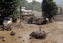 नेपाल में बुधवार को अचानक बाढ़ के कारण मची तबाही में 157 लोगों की मौत, 400 लोग लापता