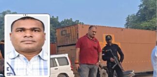 उत्तर प्रदेश के वाराणसी में यूपी ATS और रामनगर पुलिस ने 30 लाख का इनामी कुख्यात नक्सली बृजेश गंझू उर्फ गोपाल सिंह भोक्ता को एनकाउंटर में किया ढेर