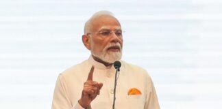 पीएम मोदी आज गुजरात और महाराष्ट्र को देंगें 35000 करोड़ की सौगात, नई परियोजना से जवाहरलाल नेहरू पोर्ट को सीधी रेल कनेक्टिविटी मिलेगी