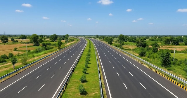 ग्रेटर नोएडा से बलिया तक 8 लेन का एक्सेस कंट्रोल्ड एक्सप्रेसवे बनाने की प्लानिंग