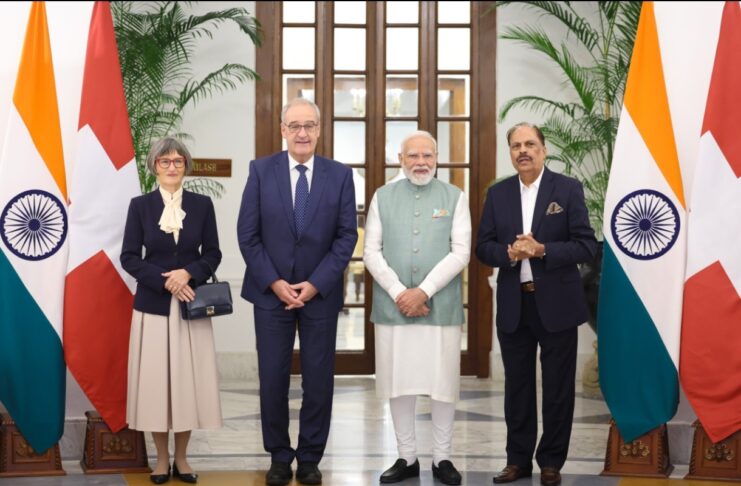 प्रधानमंत्री मोदी और स्विट्जरलैंड के राष्ट्रपति के साथ डीसीएफएलआई के चेयरमैन पूरन डावर की हुई भेंट