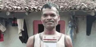 छत्तीसगढ़ के मनेंद्रगढ़-चिरमिरी-भरतपुर जिले के घुटरा गांव में ‘राष्ट्रपति’ मजदूरी कर रहा है