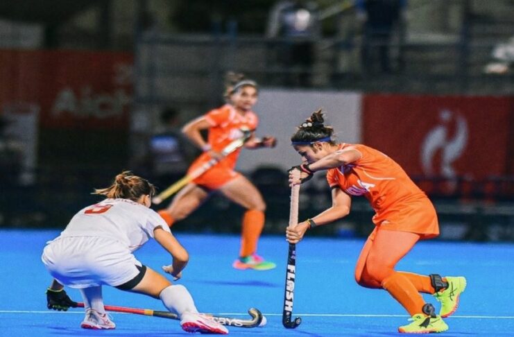 एशियन गेम्स 2026 में शुक्रवार को भारतीय महिला हॉकी टीम ने शानदार प्रदर्शन करते हुए चीन को फाइनल में 1-0 से हराकर गोल्ड मेडल जीतकर लॉस एंजिल्स ओलंपिक 2028 के लिए सीधे क्वालीफाई भी कर लिया
